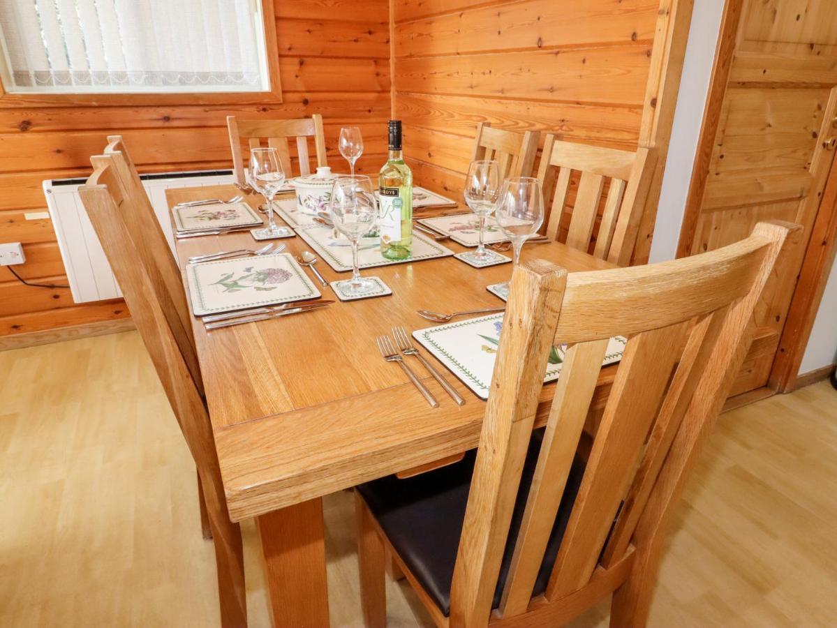 Watersview Lodge Leek Luaran gambar
